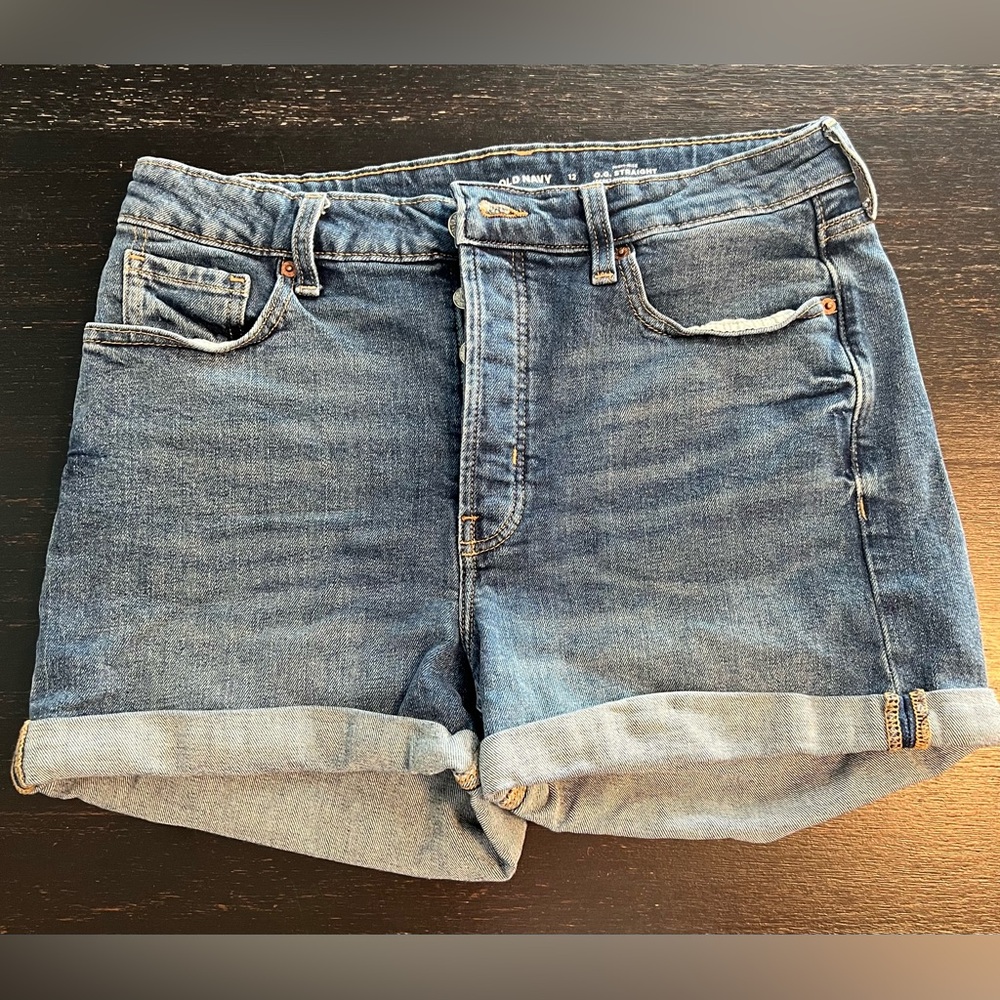 Old Navy High-Rise O.G. Straight Shorts 12